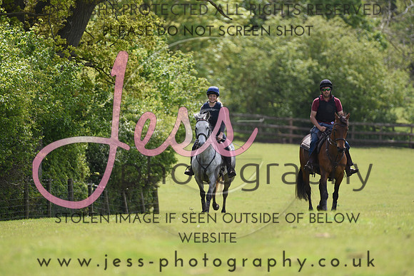 JES_4049