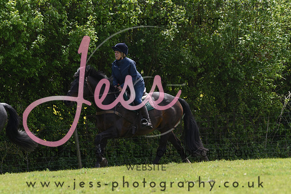 JES_4025