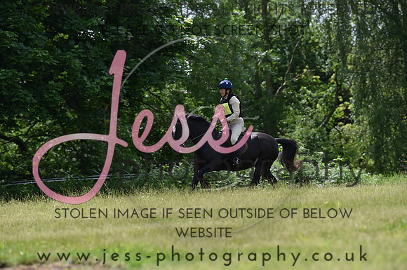 JES_8942