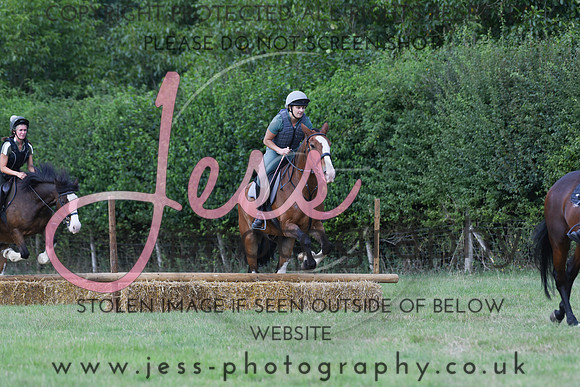 JES_8725